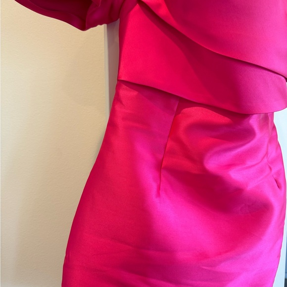 Pink of the shoulder formal dress size Large - Picture 4 of 6